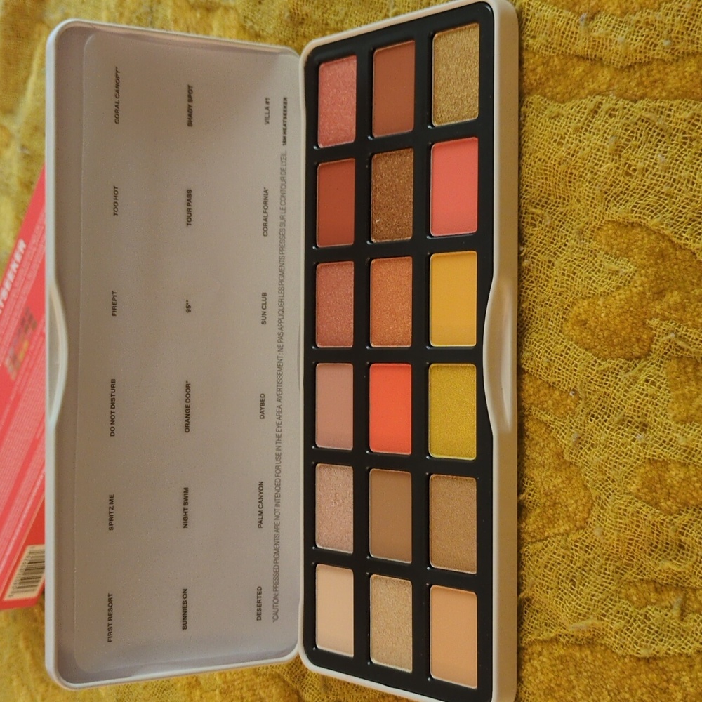 Morphe 18H Heatseeker Artistry Palette